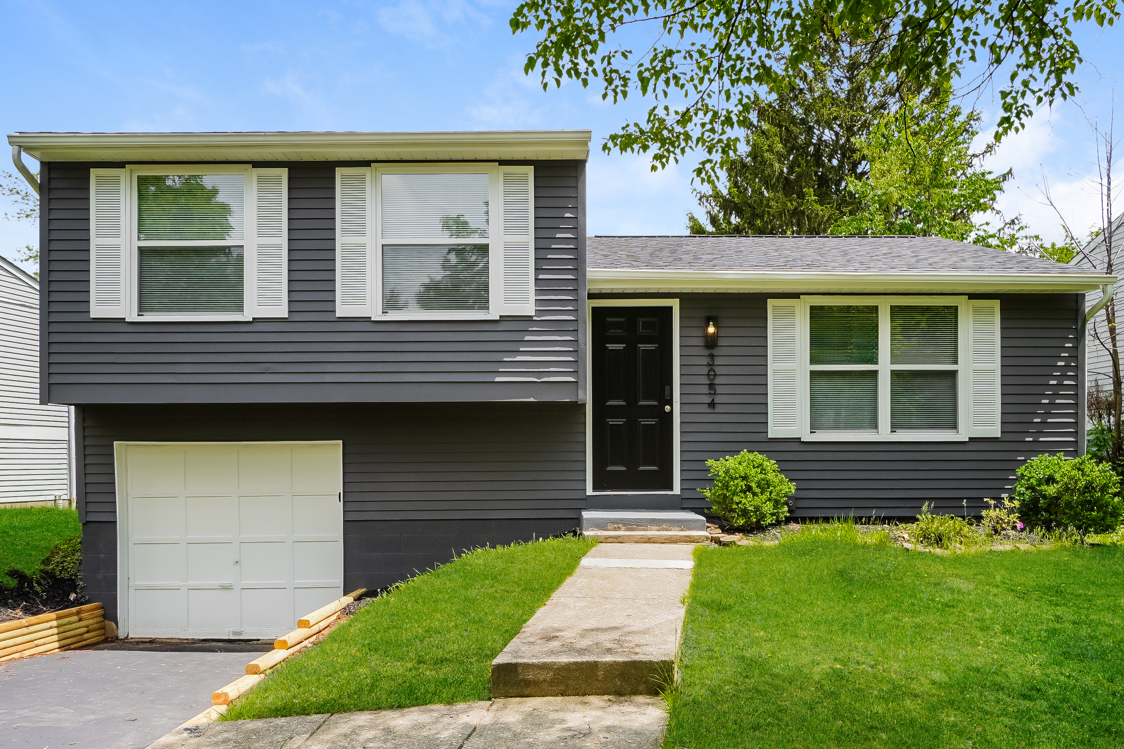 3054 Deepwood Drive Reynoldsburg, OH 43068